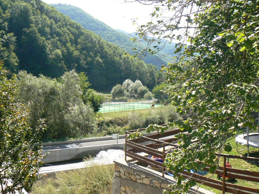 Fisherman'S Hut Family Hotel Beden Екстер'єр фото