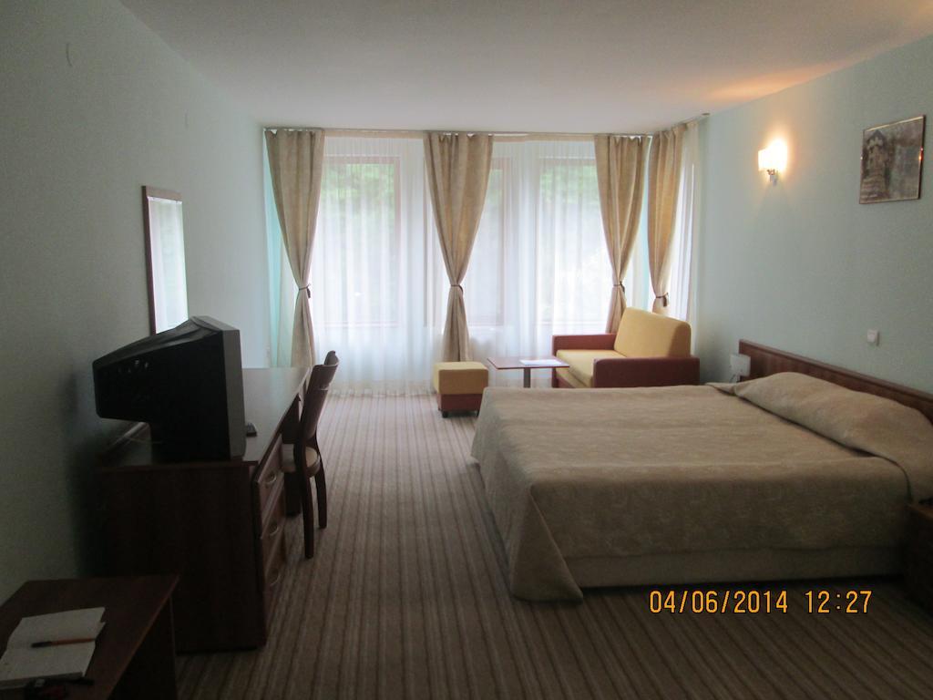 Fisherman'S Hut Family Hotel Beden Номер фото