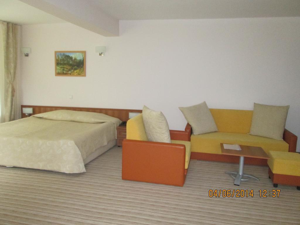 Fisherman'S Hut Family Hotel Beden Екстер'єр фото